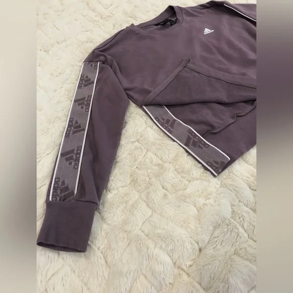 NWOT Never Worn XSmall Adidas purple long sleeved sweater - Picture 7 of 8